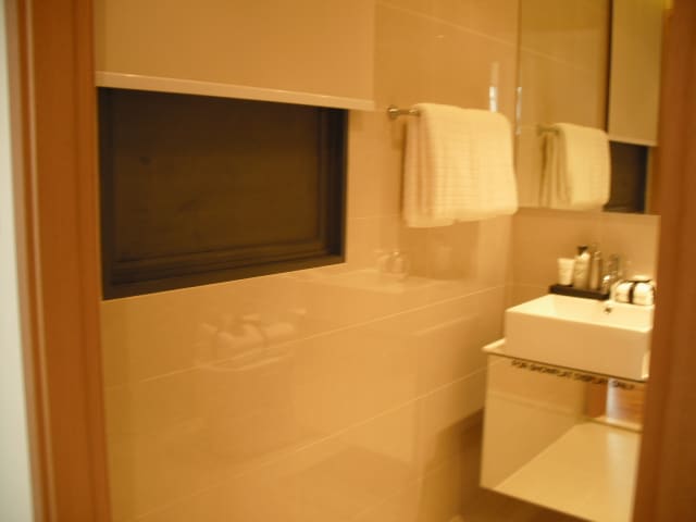 SkyPark Residences - Bathroom